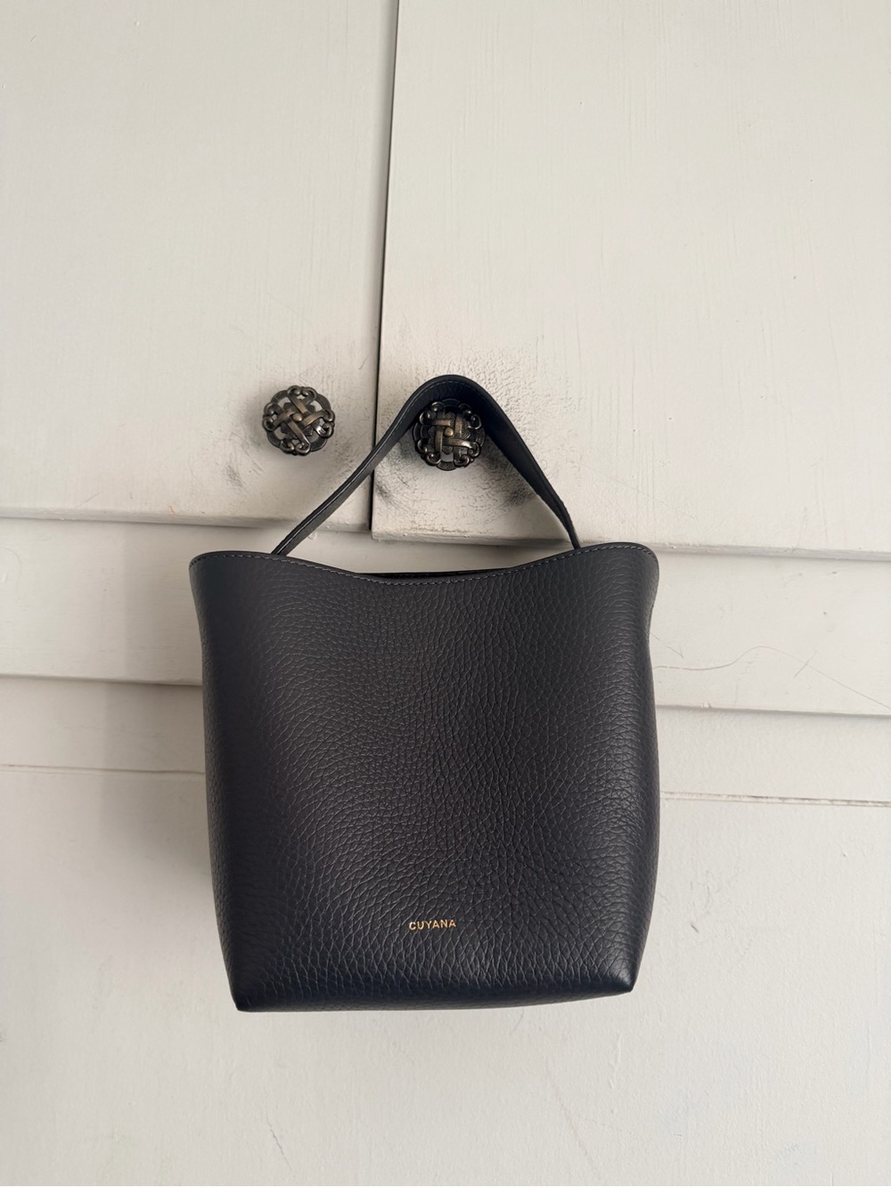 Cuyana Mini Linea Bucket Bag - Charcoal